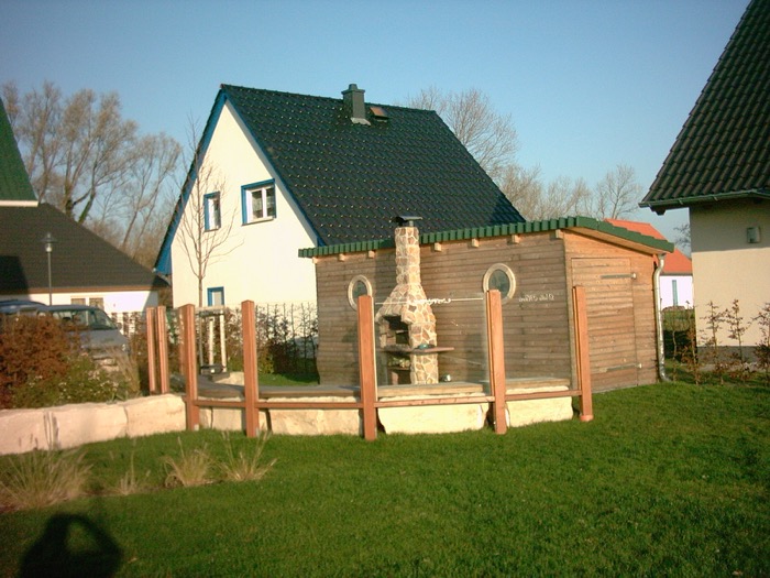 Terrasse mit Schuppen in Wiek